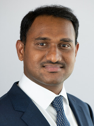 meet dr venkata ratna kumar rudravaram